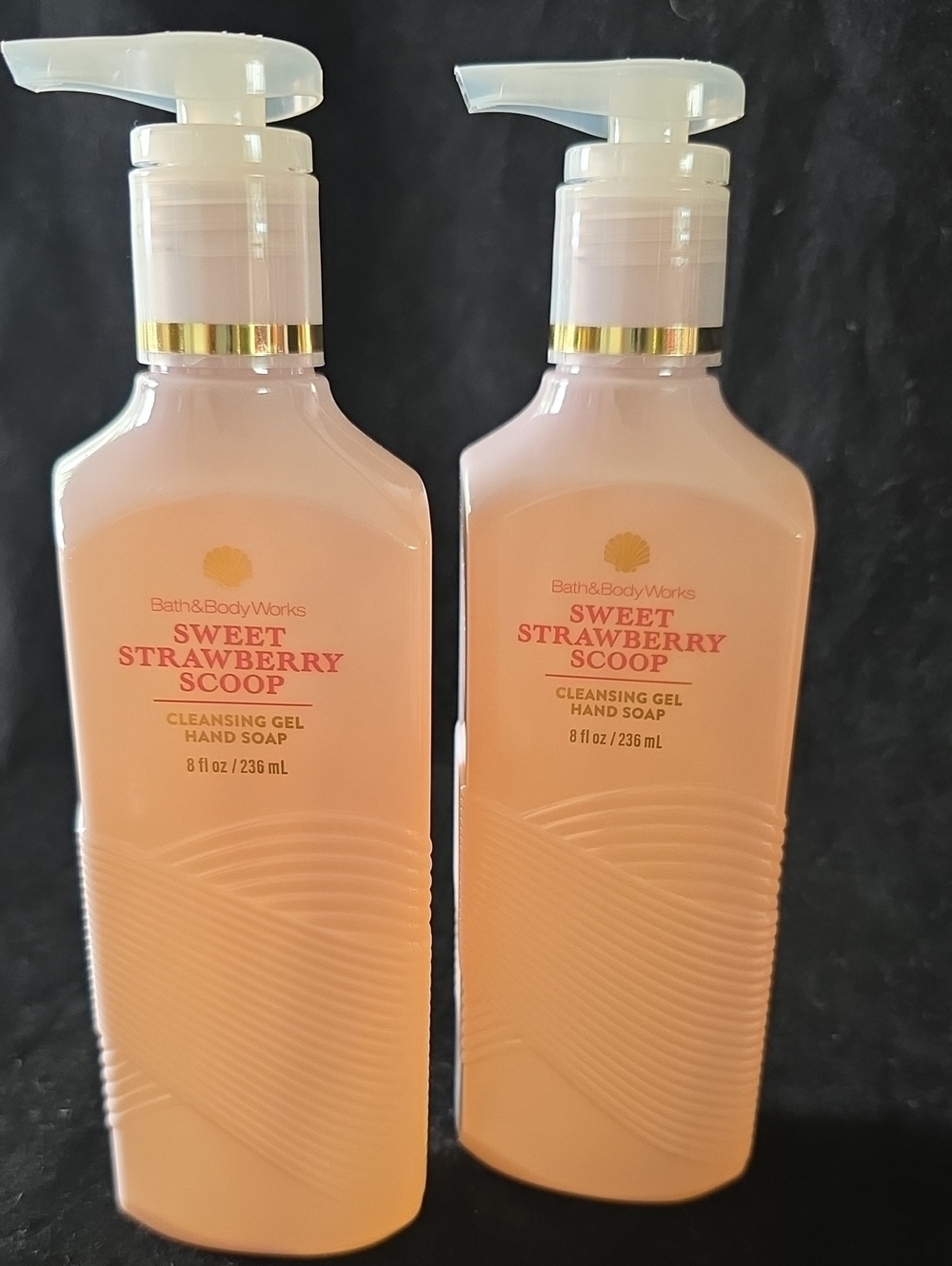 Bath & Body Works - SWEET STRAWBERRY SCOOP - Gel Hand Soap